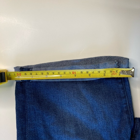 Guess Jean Shorts - Picture 7 of 13